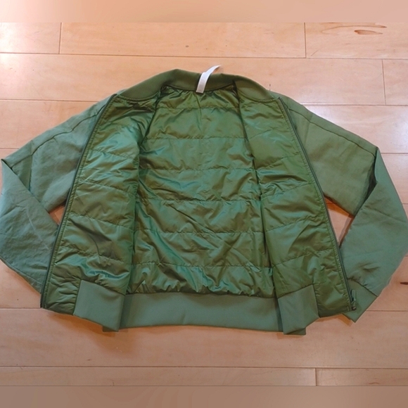 Lululemon Women’s Non-Stop Bomber Jacket Size 8 Reversible Green Foliage - Picture 8 of 13